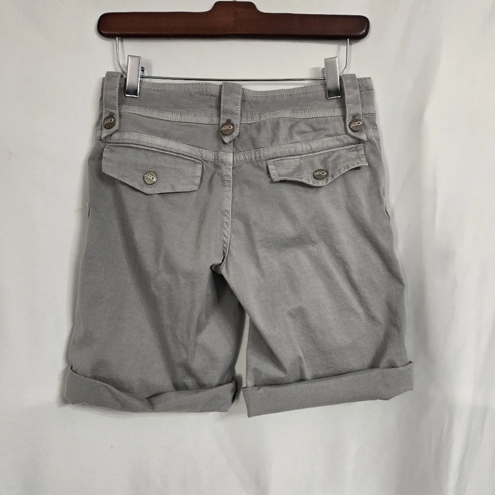 LaRoc Gray Summer Shorts  Roll up Cuffs. Size 4 - Picture 2 of 9